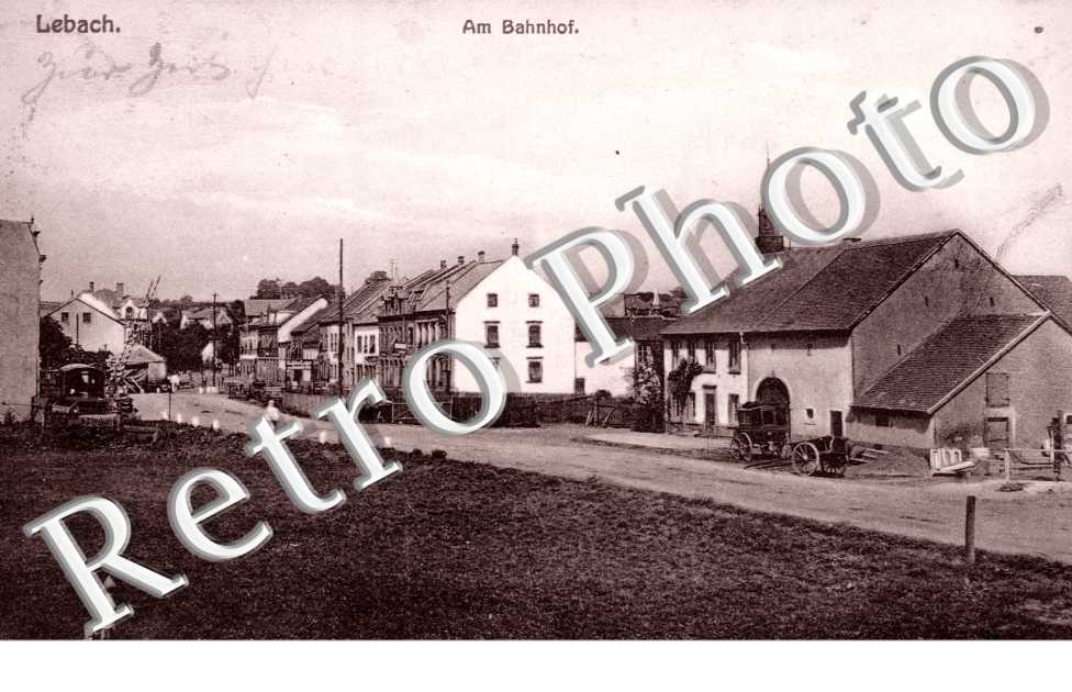Am Bahnhof