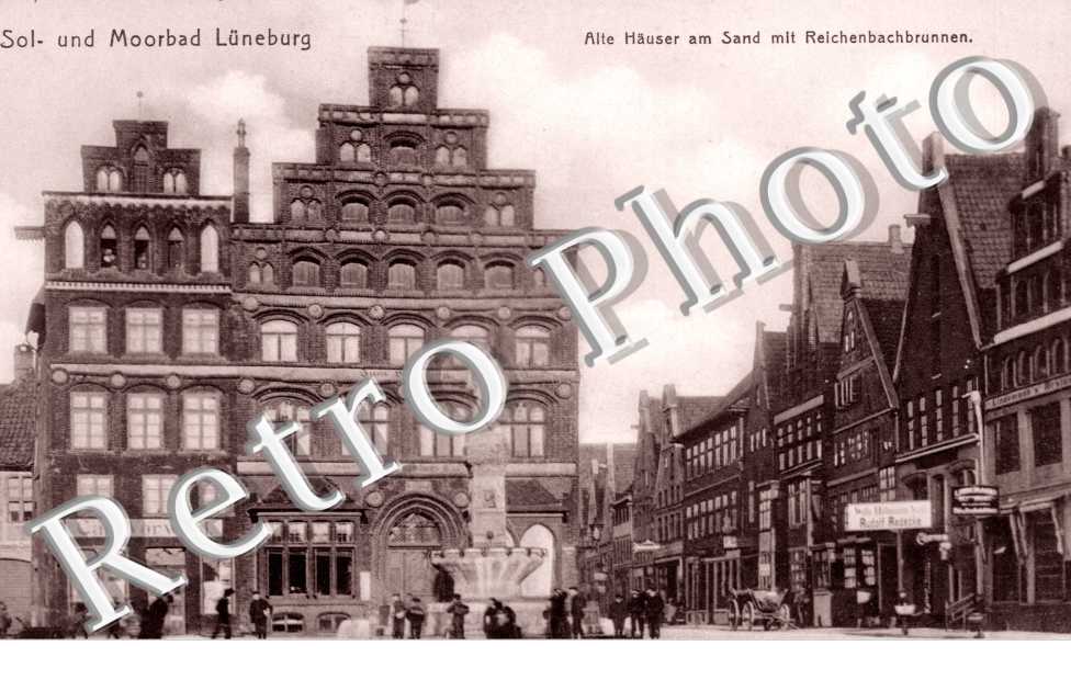 alte Hauser am Sand mit Reichenbachbrunnen