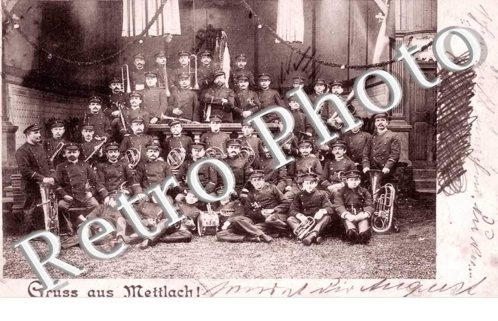 (L'Orchestre fanfare)