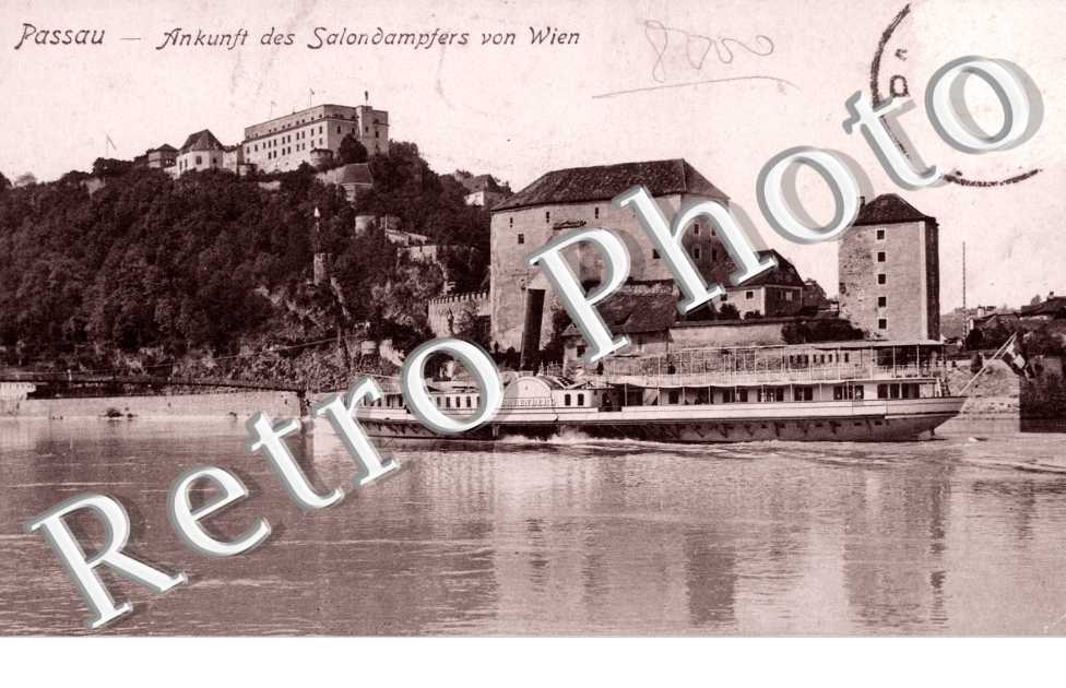 Ankunft des Salondampfers von Wien