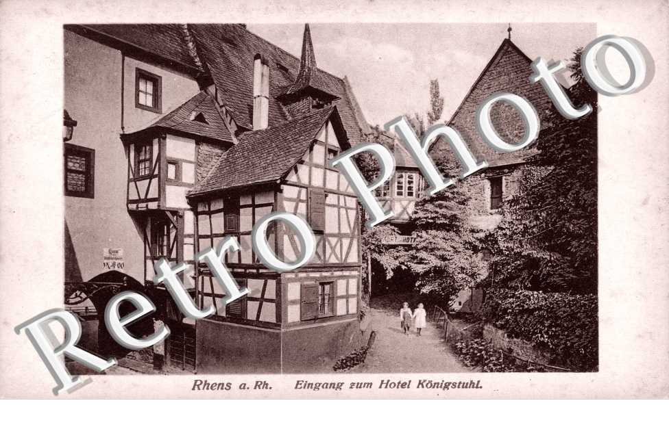 Eingang zum Hotel Konigstuhl