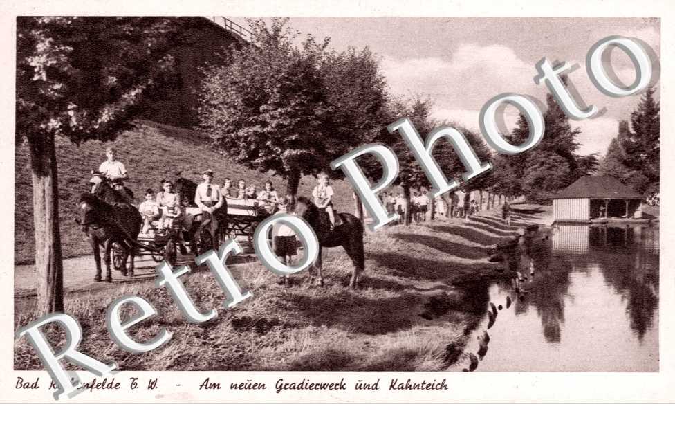 Am neuen Gradierwerk und Kahnteich