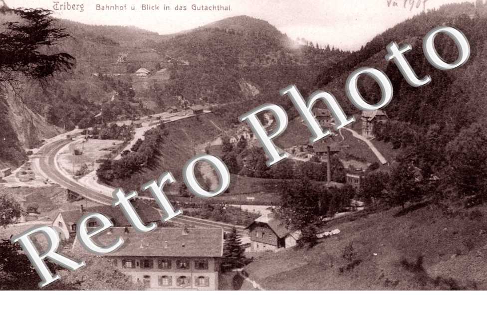 Bahnhof u. Blick in das Gutachthai