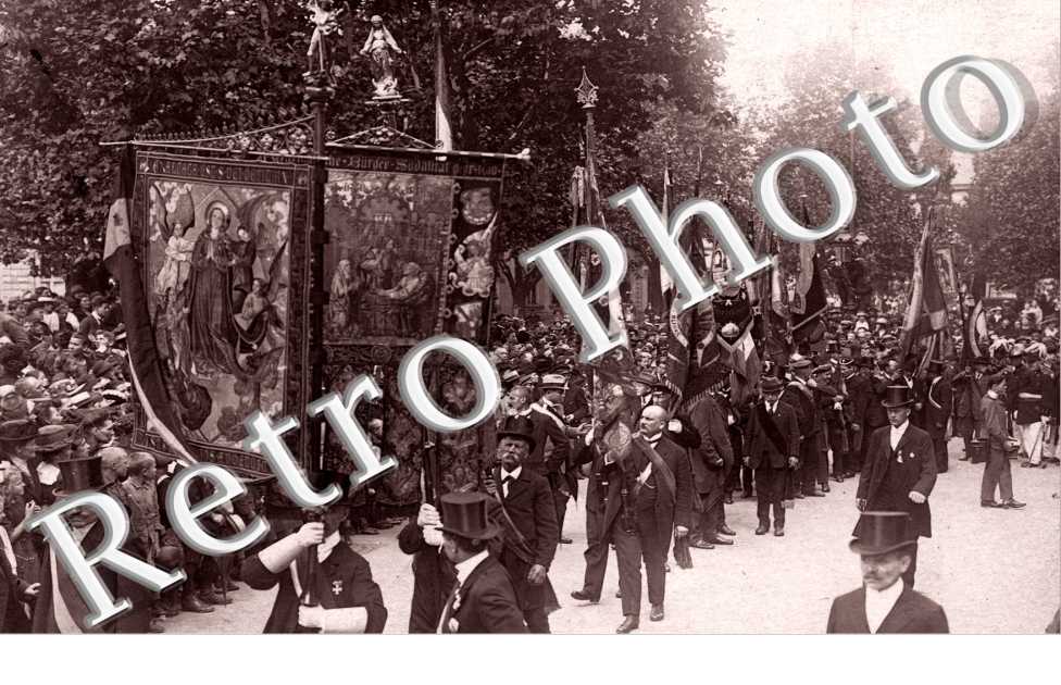 Defile dans les rues