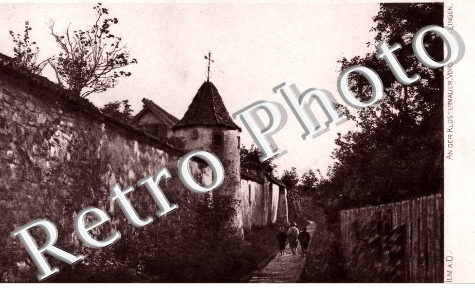 An der Klostermauer