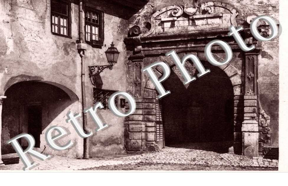 Tor im des ehem, Zeughauses