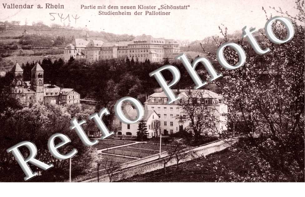 Partie mit dem neuen Kloster Schonstatt Studienheim der Pallotiner