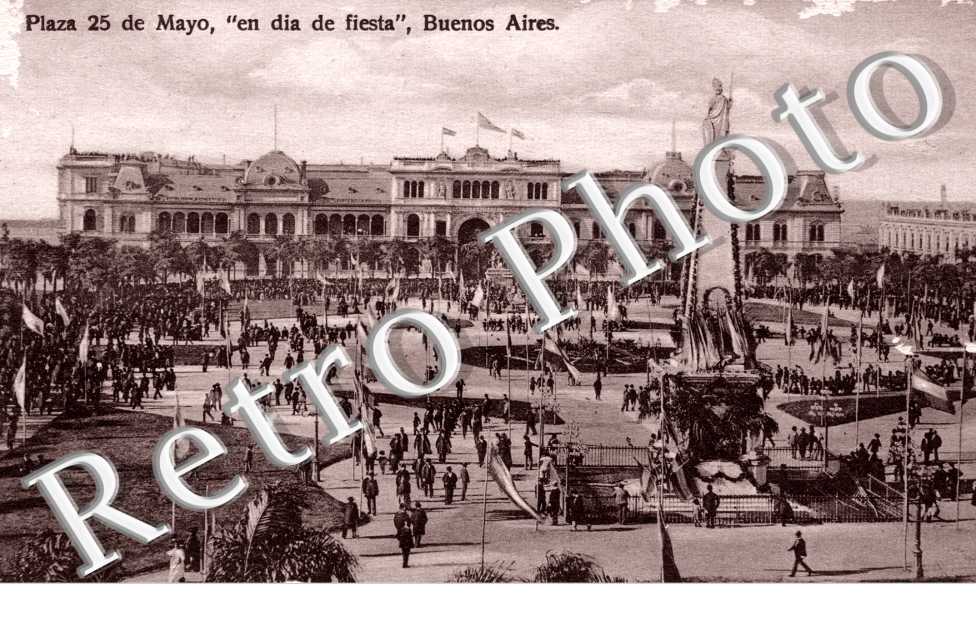 Plaza 25 de mayo "en dia de fiesta"