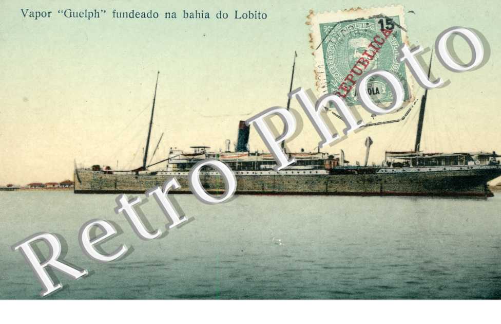 Vapor " Guelph " fundeado na bahia do Lobito