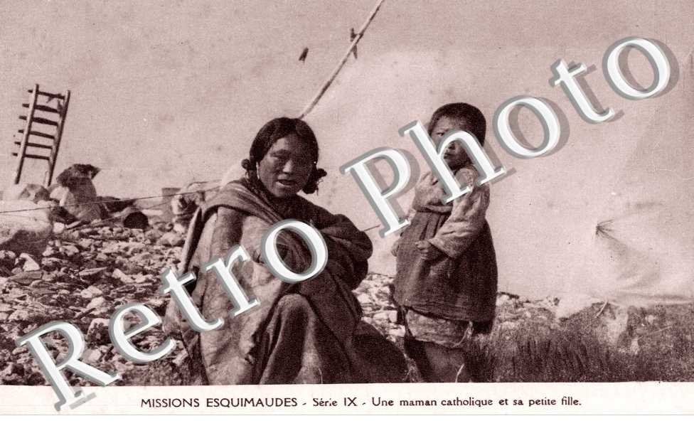 Missions d'extreme Nord, maman catholique et sa fille