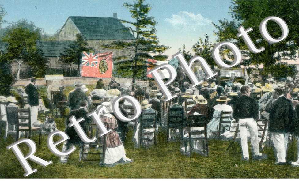 Ex-President Taft speaking on the ground of the Chateau Murray Hotel