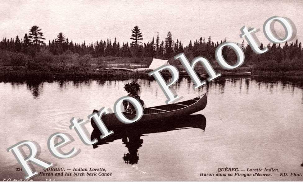 Lorette Indien huron dans sa pirogue d'ecorce