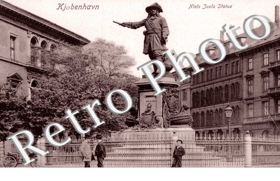 Niels Juels Statue