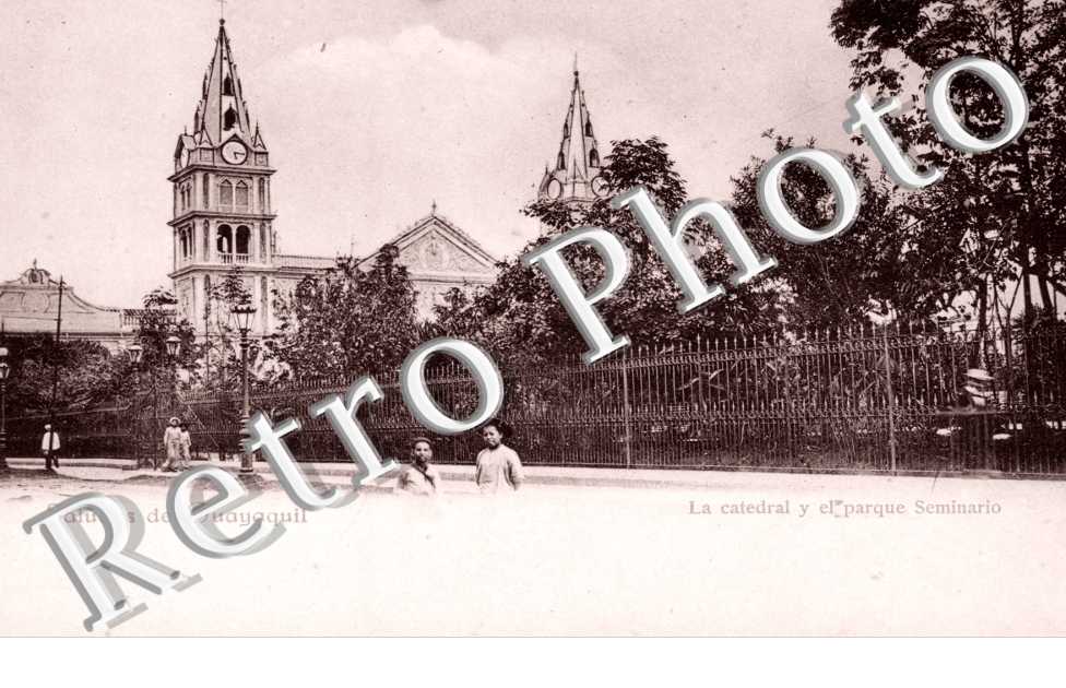 la Catedral y el parque Seminario