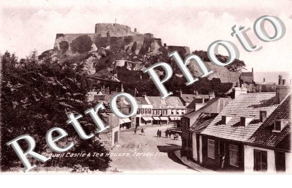 Mont Orgueil Castle and Tea Houses