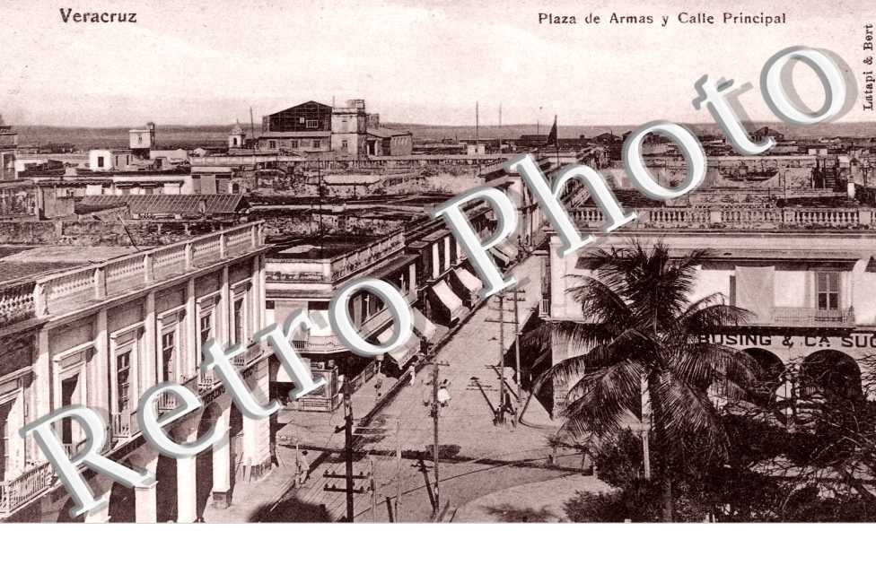 Plaza de Armas y Calle Principal