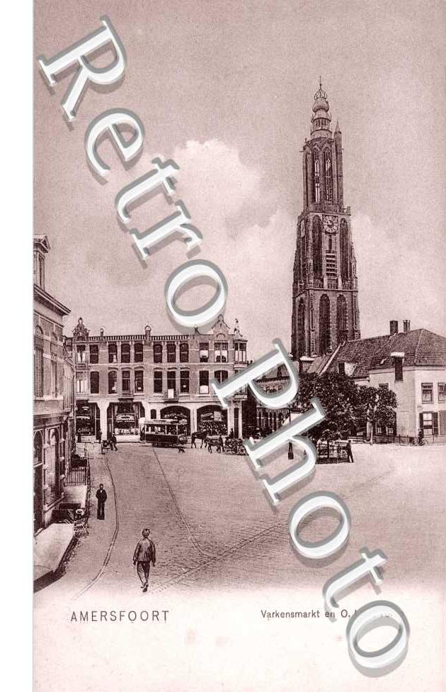  Varkensmarkt en O. L. V. Toren