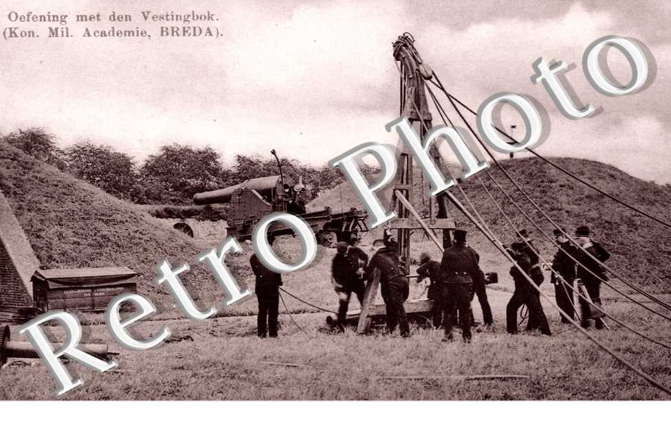 Oefening met den Vestingbok, Academie
