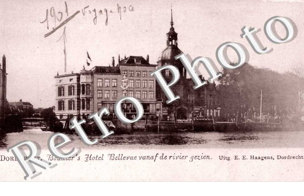 Boudier's Hotel Bellevue vanaf de rivier gezien