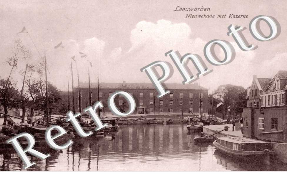Nieuwekade met kazerne
