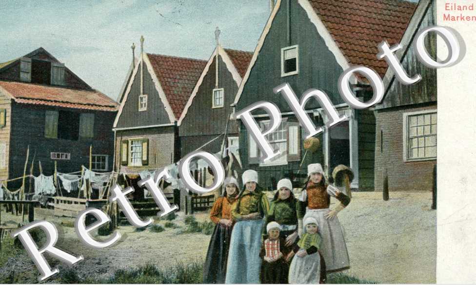 Un groupe d'enfants pris en photos, Eiland Marken