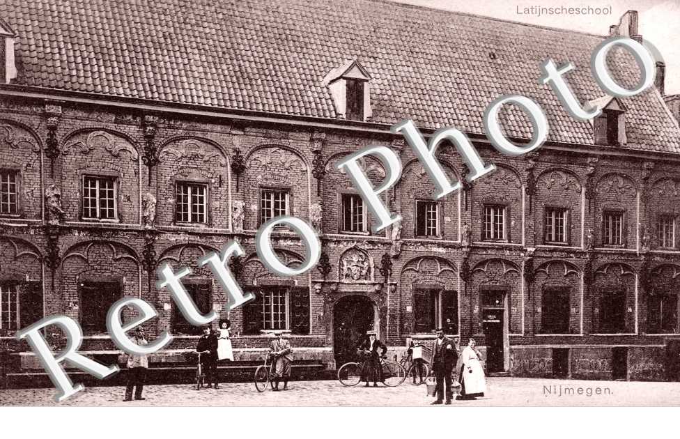 Vue Interieure. Latijnscheschool