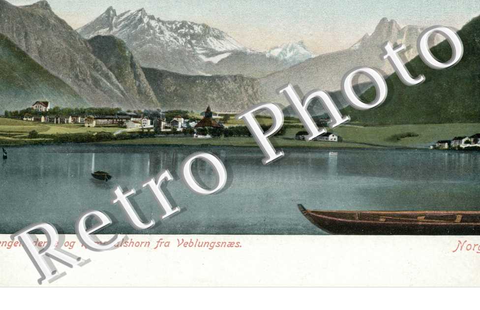 Vengetinderne og Romsdalshorn fra Veblungsnaes