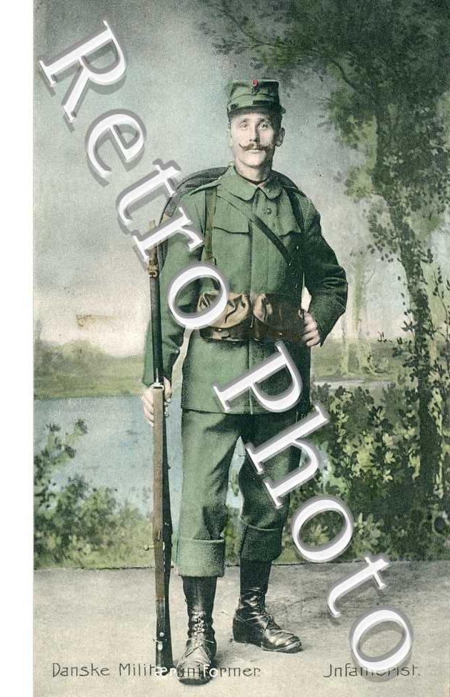 Danske Militaeruniformer