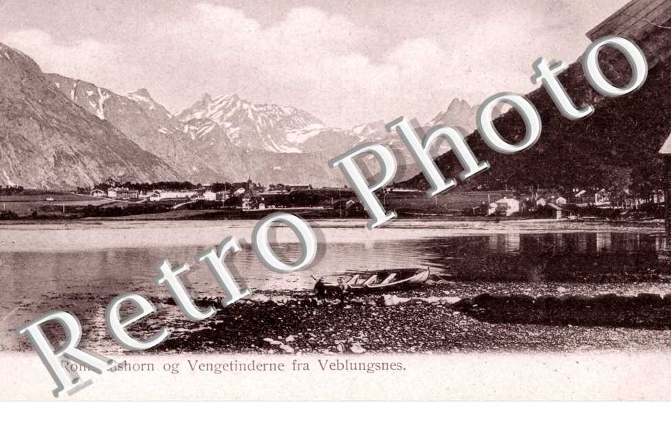 Romsdalhorn og Vengetinderne fra Veblungsnes