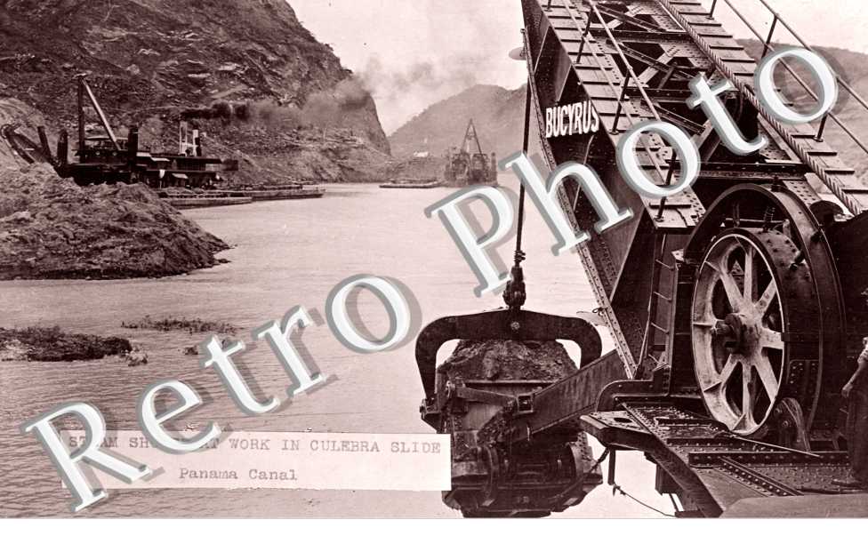 Steam shovel at Wok in Culebra slide