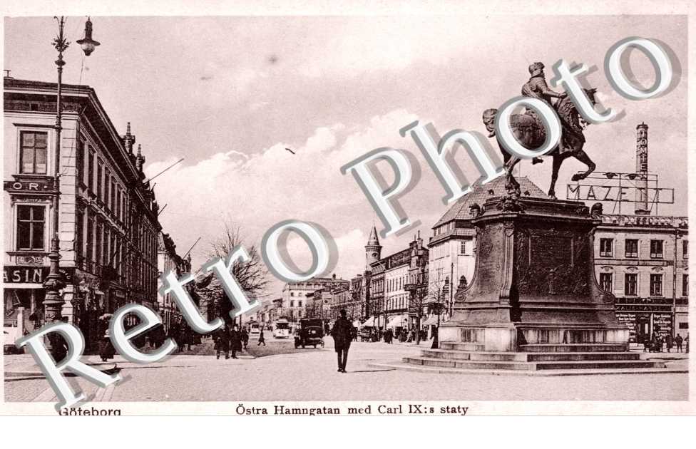 Ostra Hamngatan med Carl XI:s staty