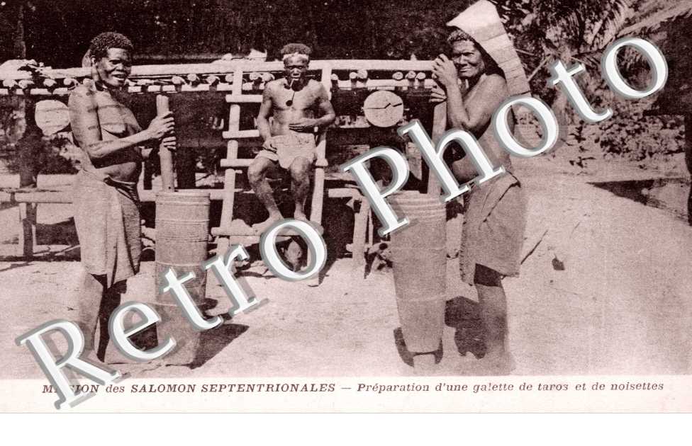 Preparation d'une galette de taros et de noisettes