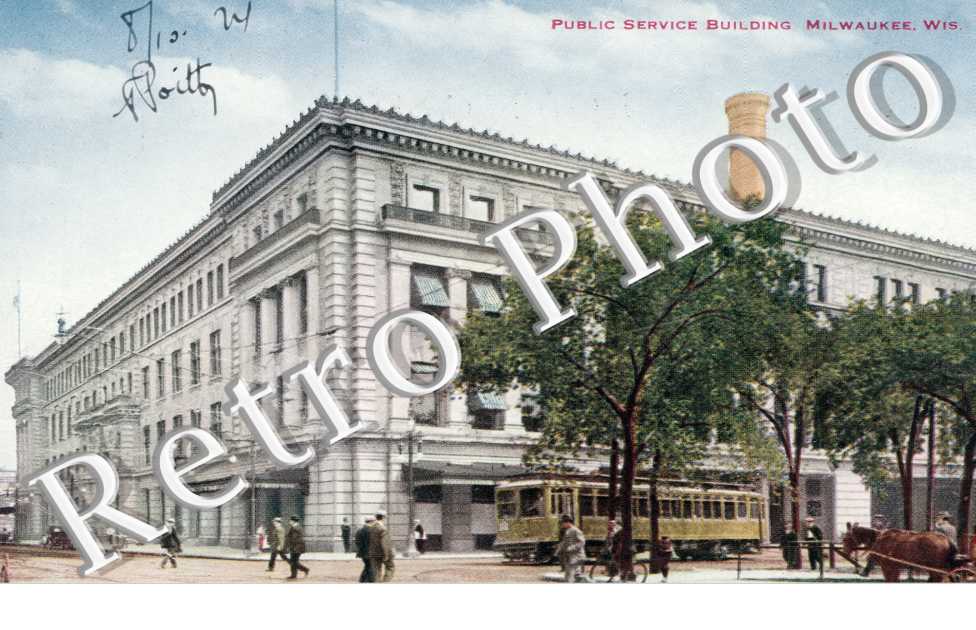 Public service building