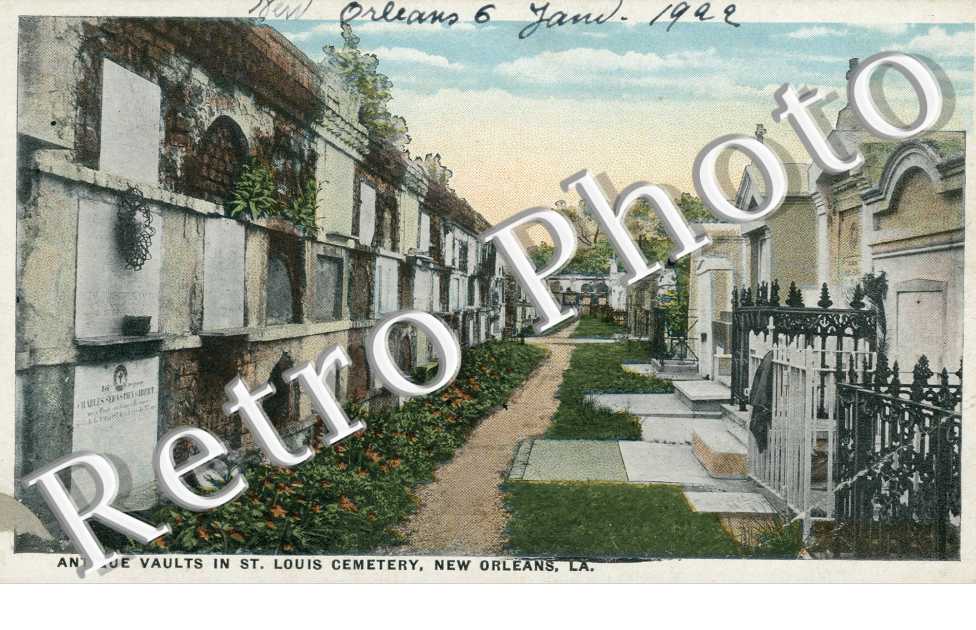 Antique vaults in Saint-Louis Cemetery