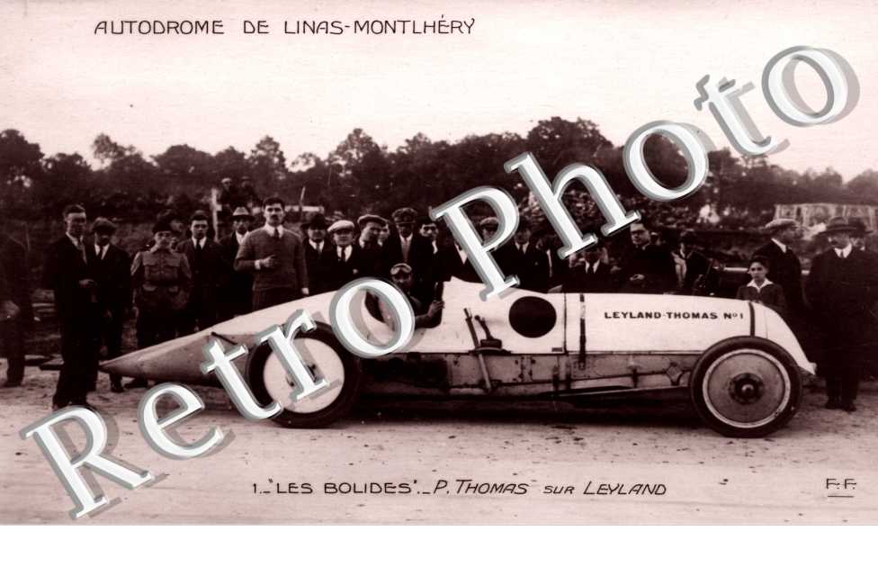 Autodrome de Linas-Montlhery  Les bolides P. Thomas sur Leyland