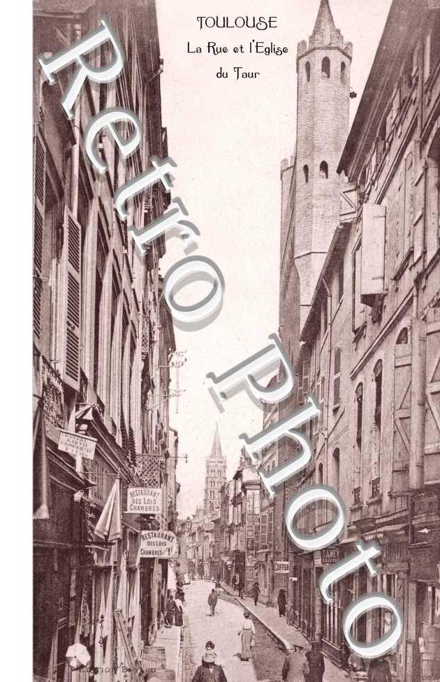 la rue et l'Eglise du Taur