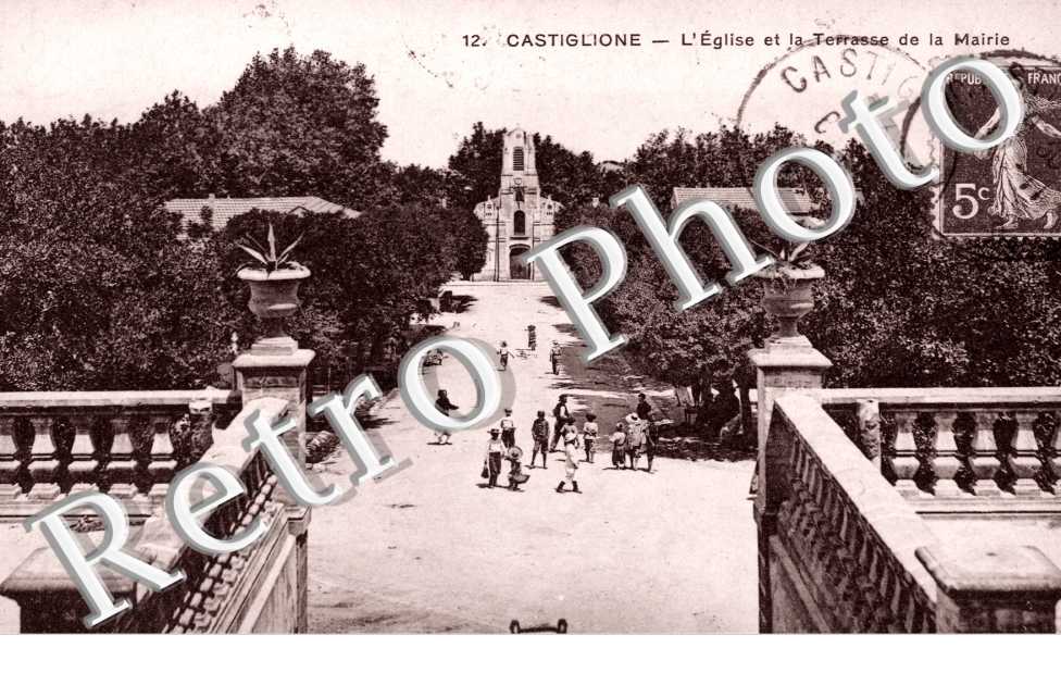 l'Eglise et la Terrasse de la Mairie