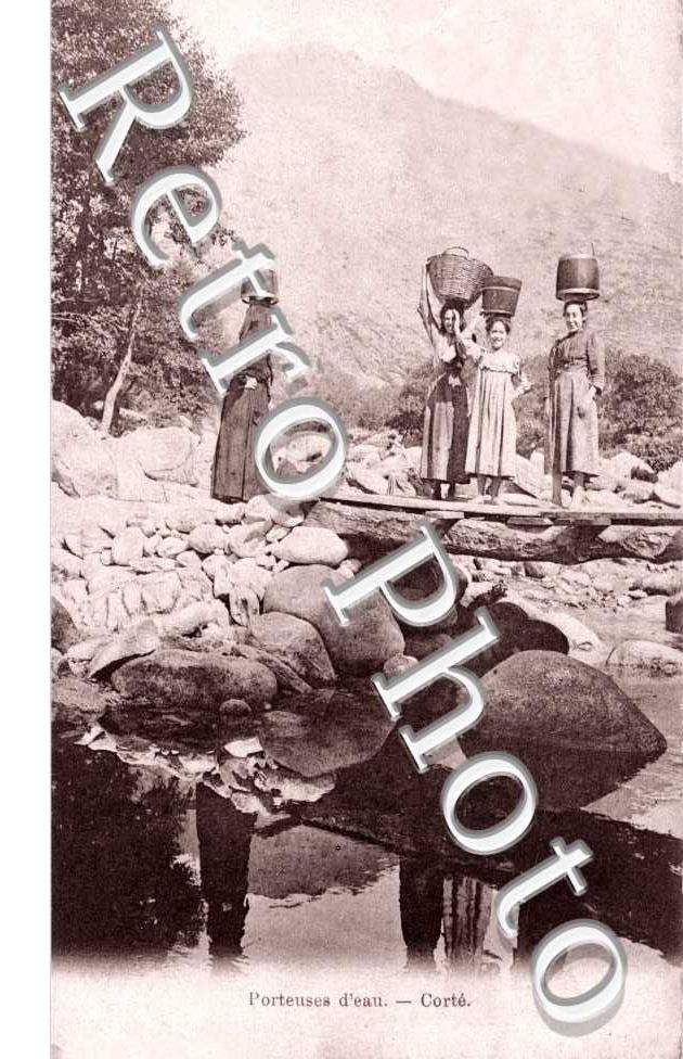Porteuses d'eau