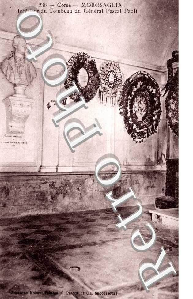 Interieur du tombeau du general Pascal Paoli