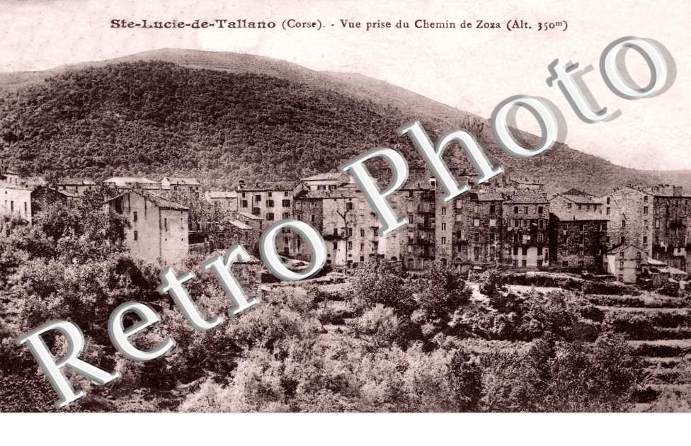Vue prise du chemin de Zova