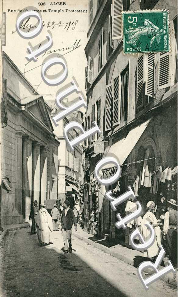 Rue de Chartres et le Temple Protestant