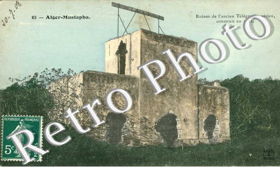Ruines de l'ancien télégraphe aérien construit en 1832