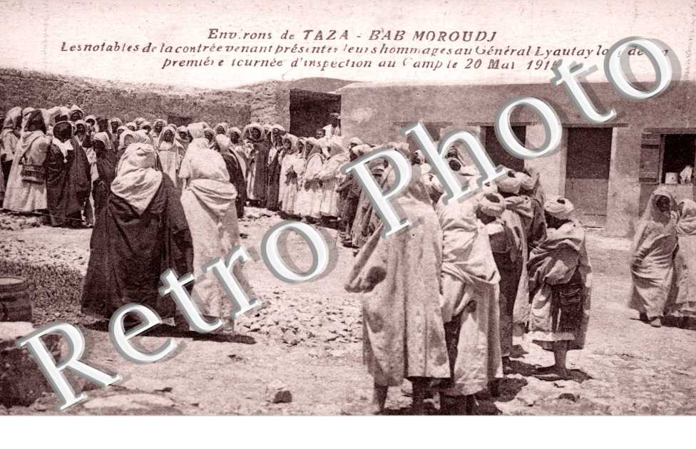 Hommages au General Lyautey pendant sa Premiere Inspection au Camp le 20 mai 1915