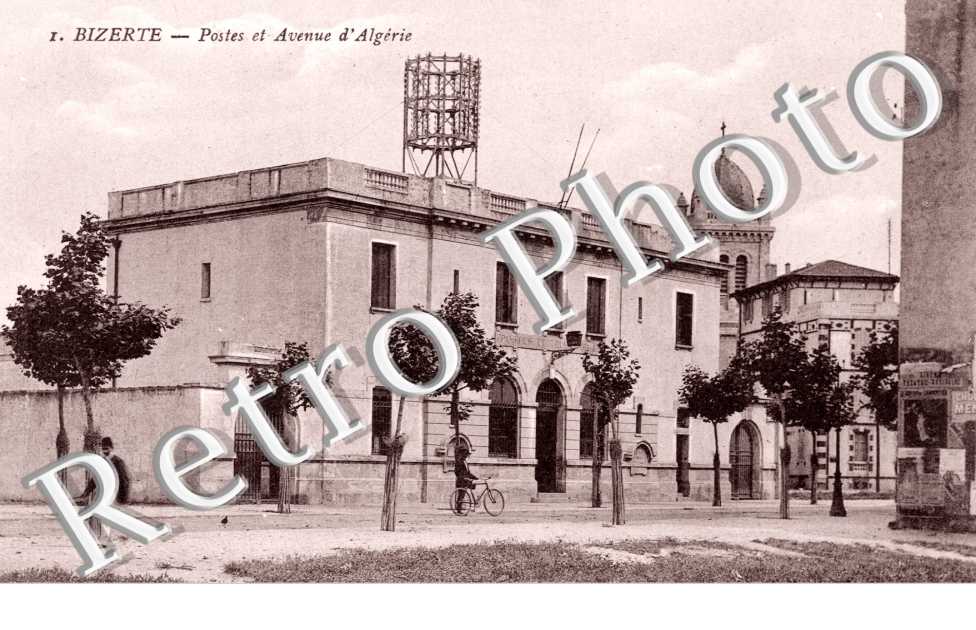 Postes et Avenue d'Algérie