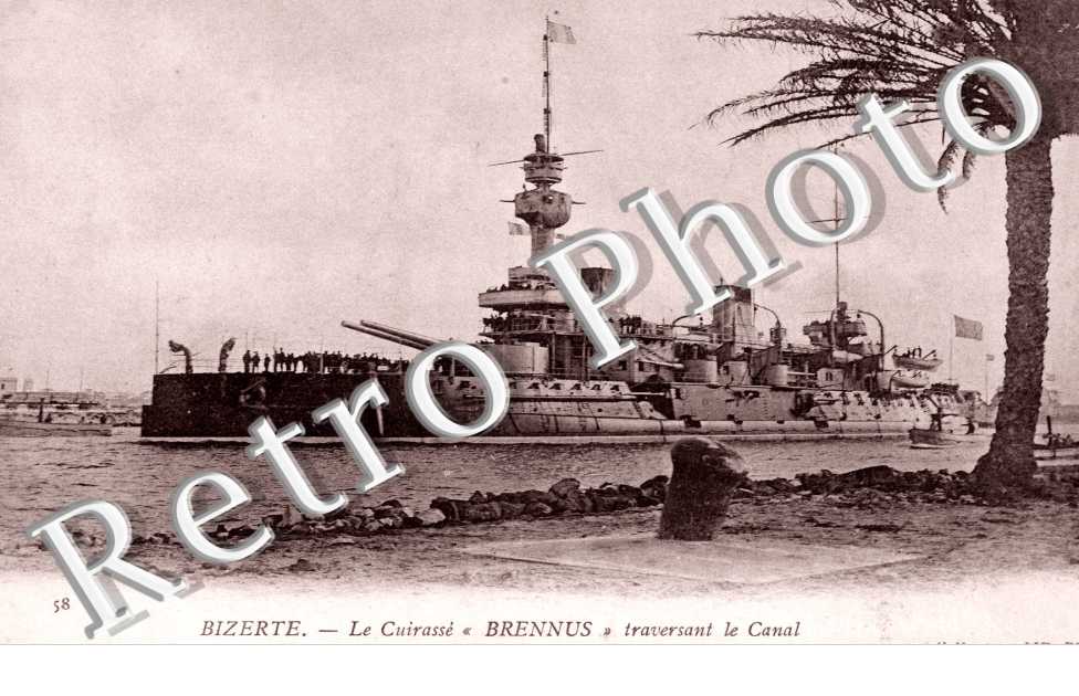 le Cuirasse "Brennus" traversant le Canal