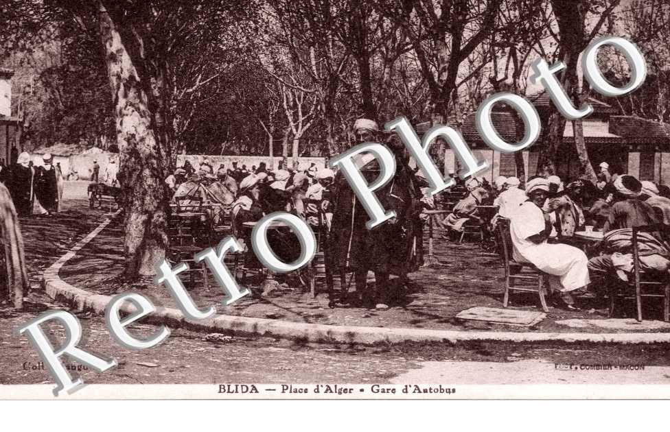 Place d'Alger, Gare d'Autobus