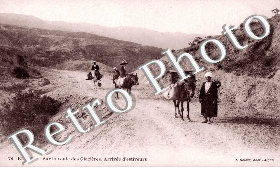 Sur la Route des Glacieres, Arrivee d'Estiveurs