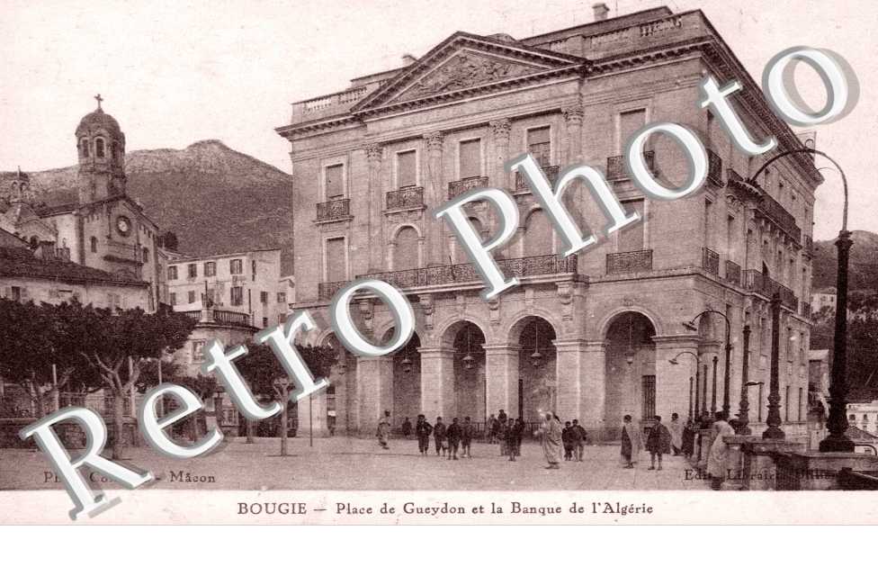 Place de Gueydon et la banque d'Algerie