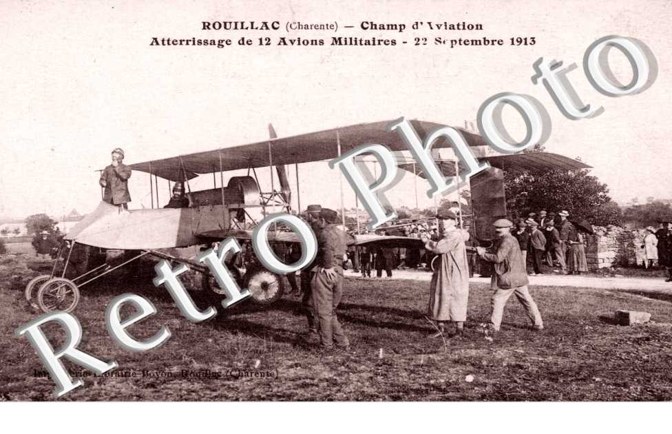 Champ d'Aviation - Atterrissage de 12 avions Militaites - 22 sept. 1913