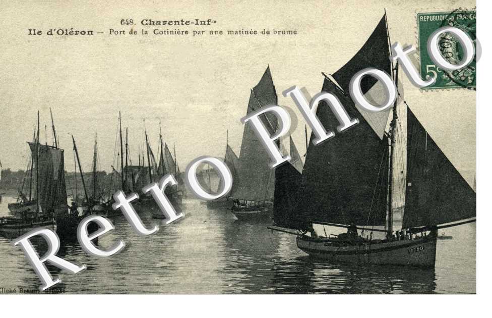 port de La Cotiniere par une matinee de brume